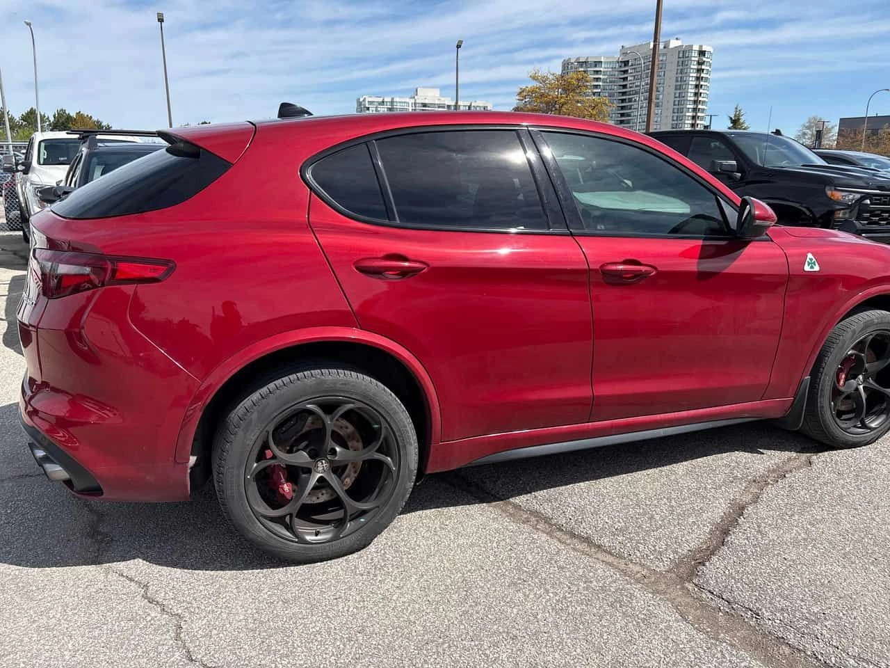 Alfa Romeo Stelvio * Quadrifoglio* АВТОКРЕДИТ БЕЗ ПЪРВОНАЧАЛНА ВНОСКА, снимка 3 - Автомобили и джипове - 54664766