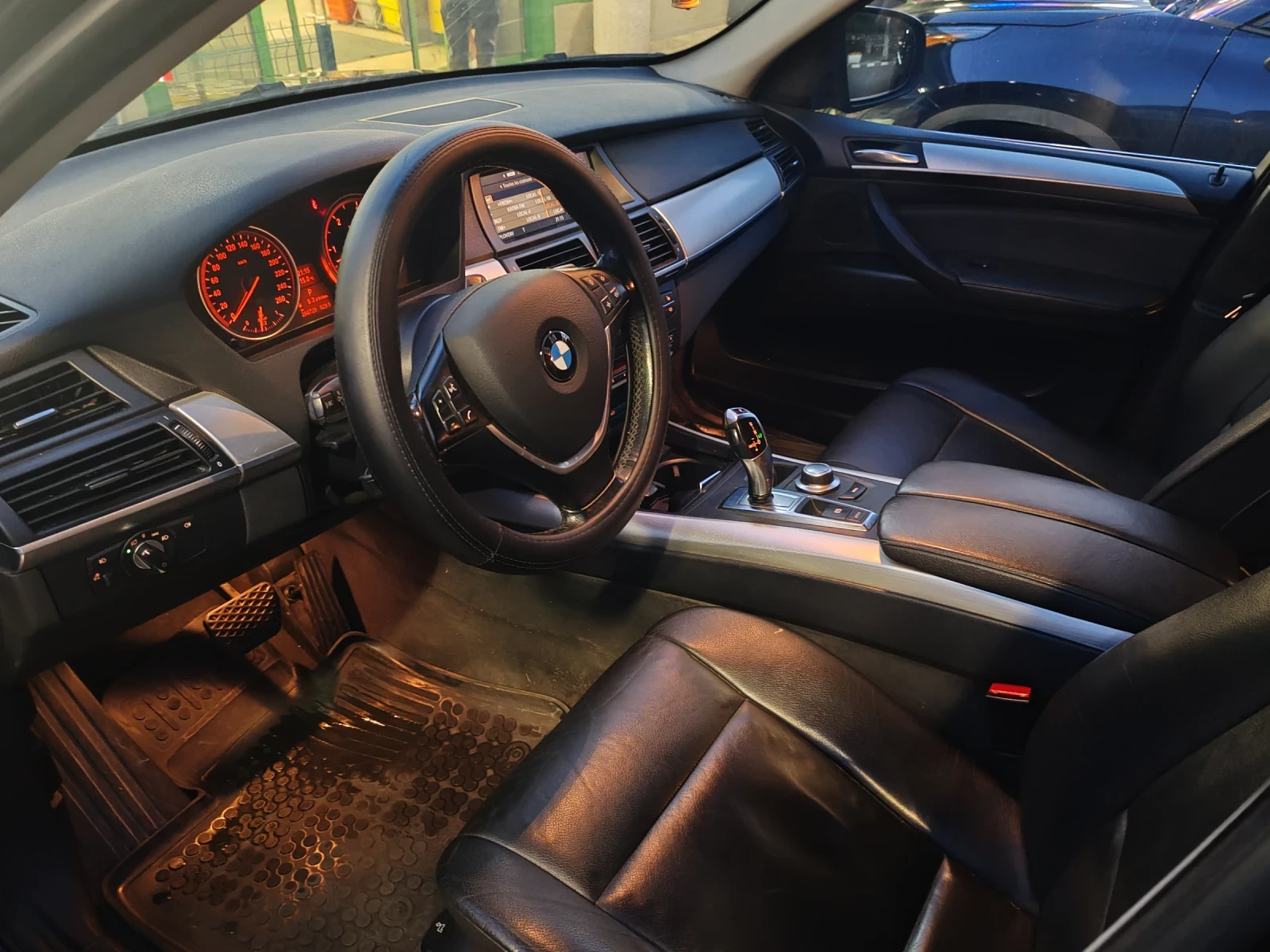 BMW X5 Швейцария - Сменени вериги и много неща, снимка 10 - Автомобили и джипове - 55242758
