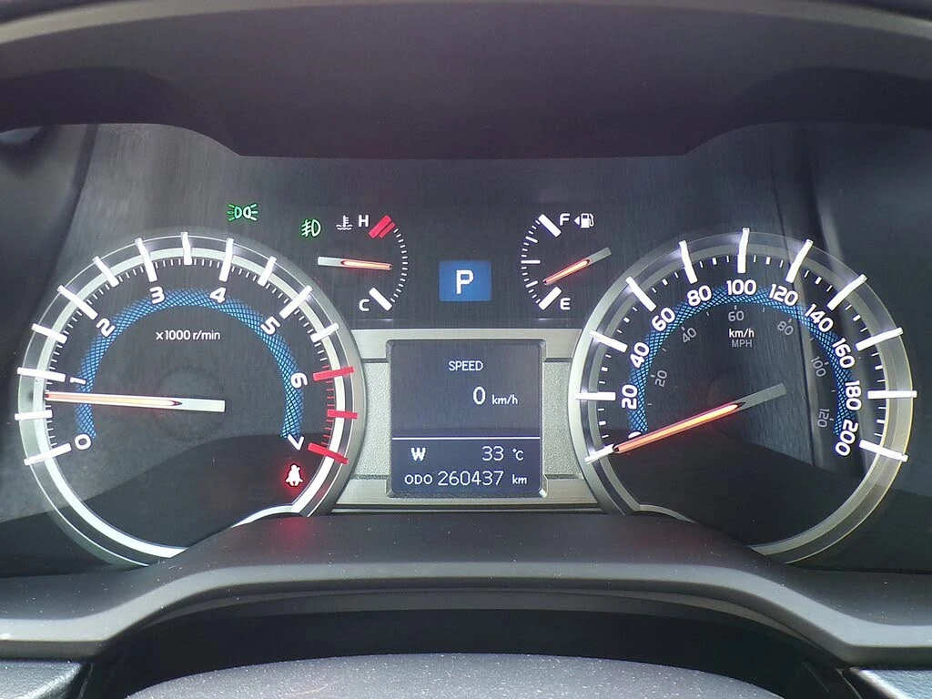 Toyota 4runner 4.0* V6* LIMITED* ПОДГРЕВ* КАМЕРА* КЕЙЛЕС* АВТОПИЛ, снимка 12 - Автомобили и джипове - 55275521