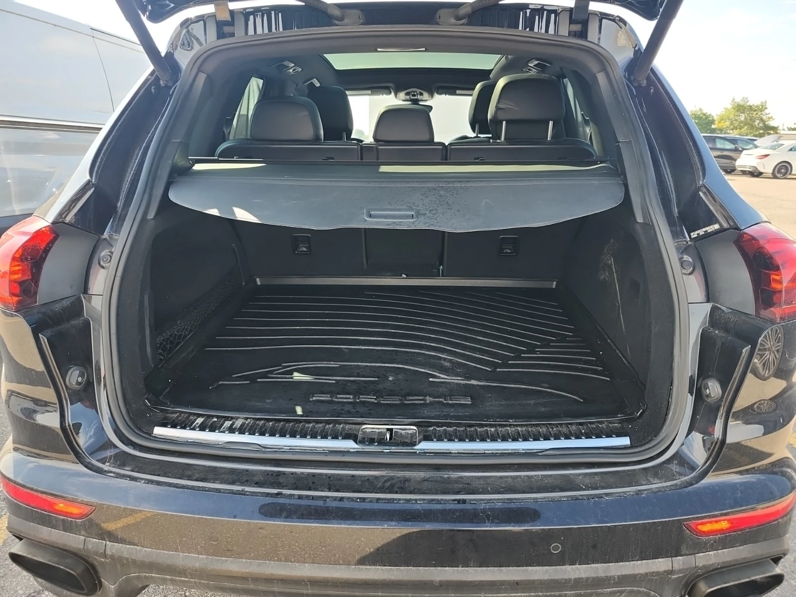Porsche Cayenne AWD 4DR/CARFAX/ОБДУХ/ПАНО/ПАМЕТ/, снимка 14 - Автомобили и джипове - 56122470
