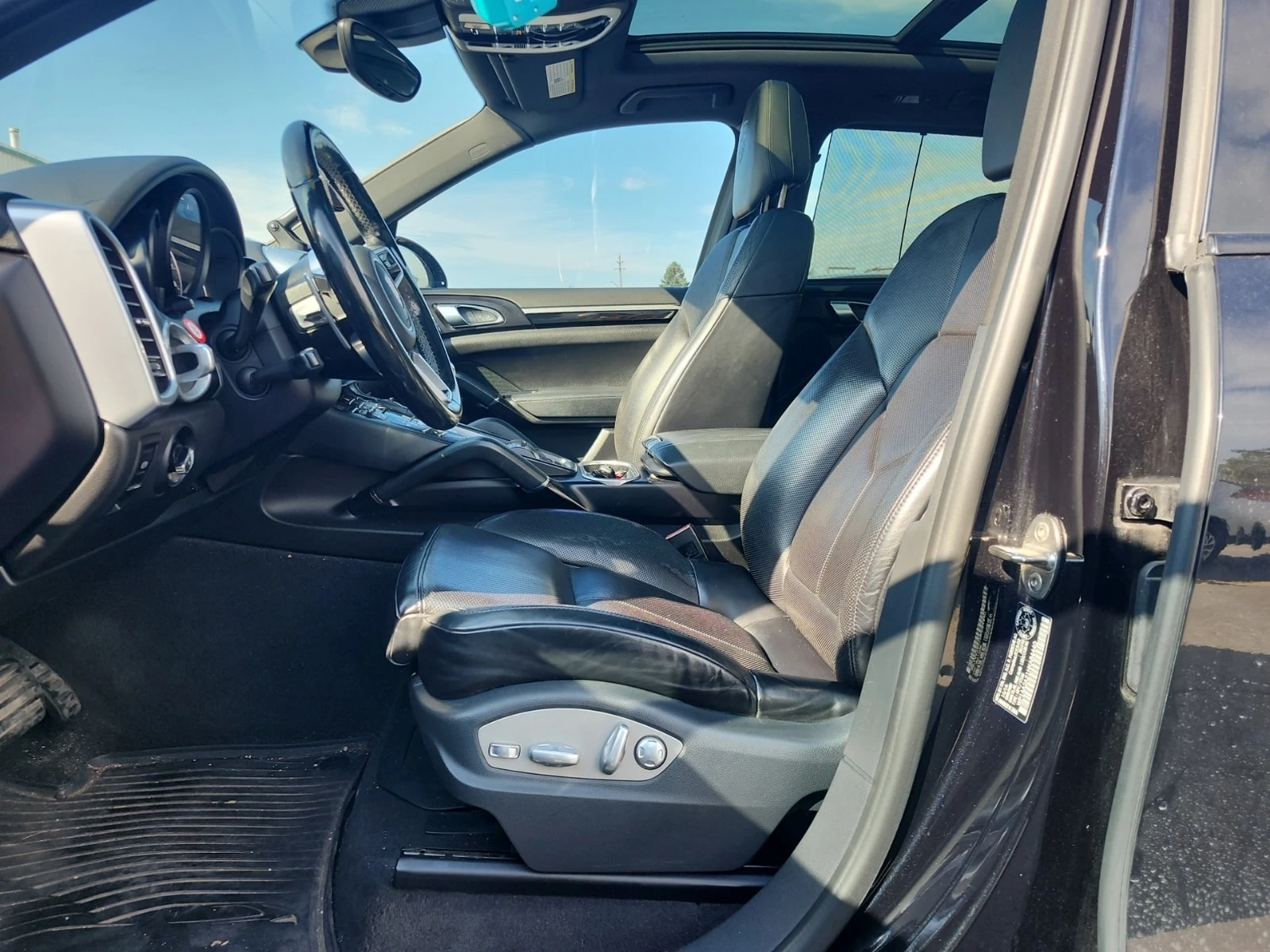 Porsche Cayenne AWD 4DR/CARFAX/ОБДУХ/ПАНО/ПАМЕТ/, снимка 3 - Автомобили и джипове - 56122470