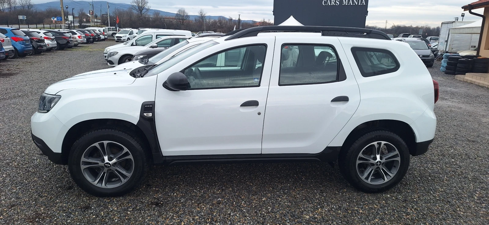 Dacia Duster 4х4 внос от  Швейцария , снимка 3 - Автомобили и джипове - 56393275