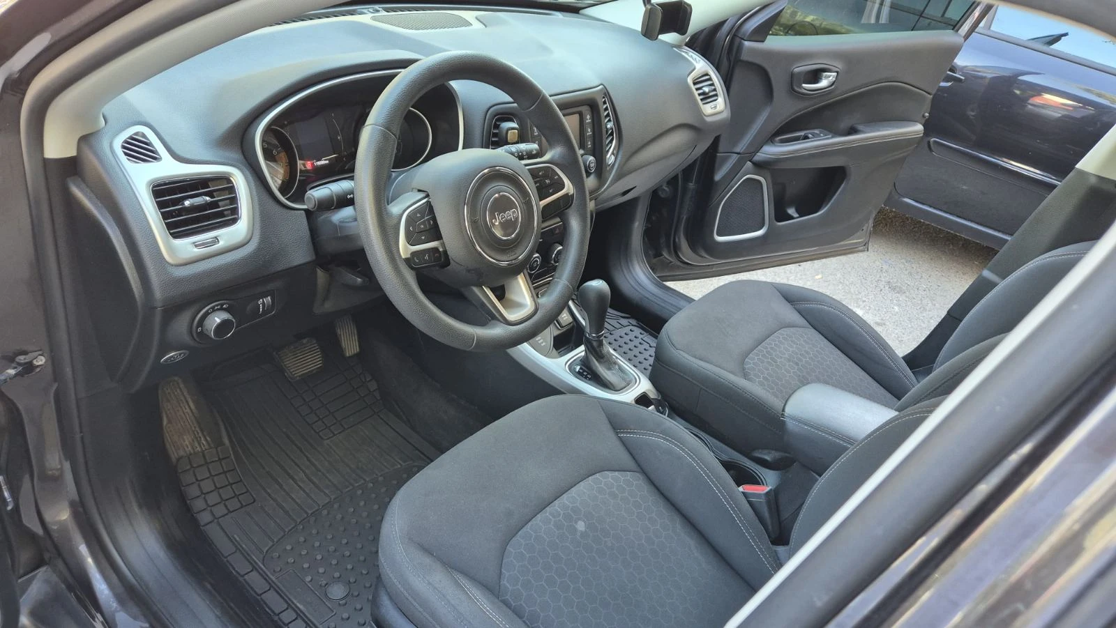Jeep Compass 2, 4, 4x4 | Mobile.bg � ����������� 9