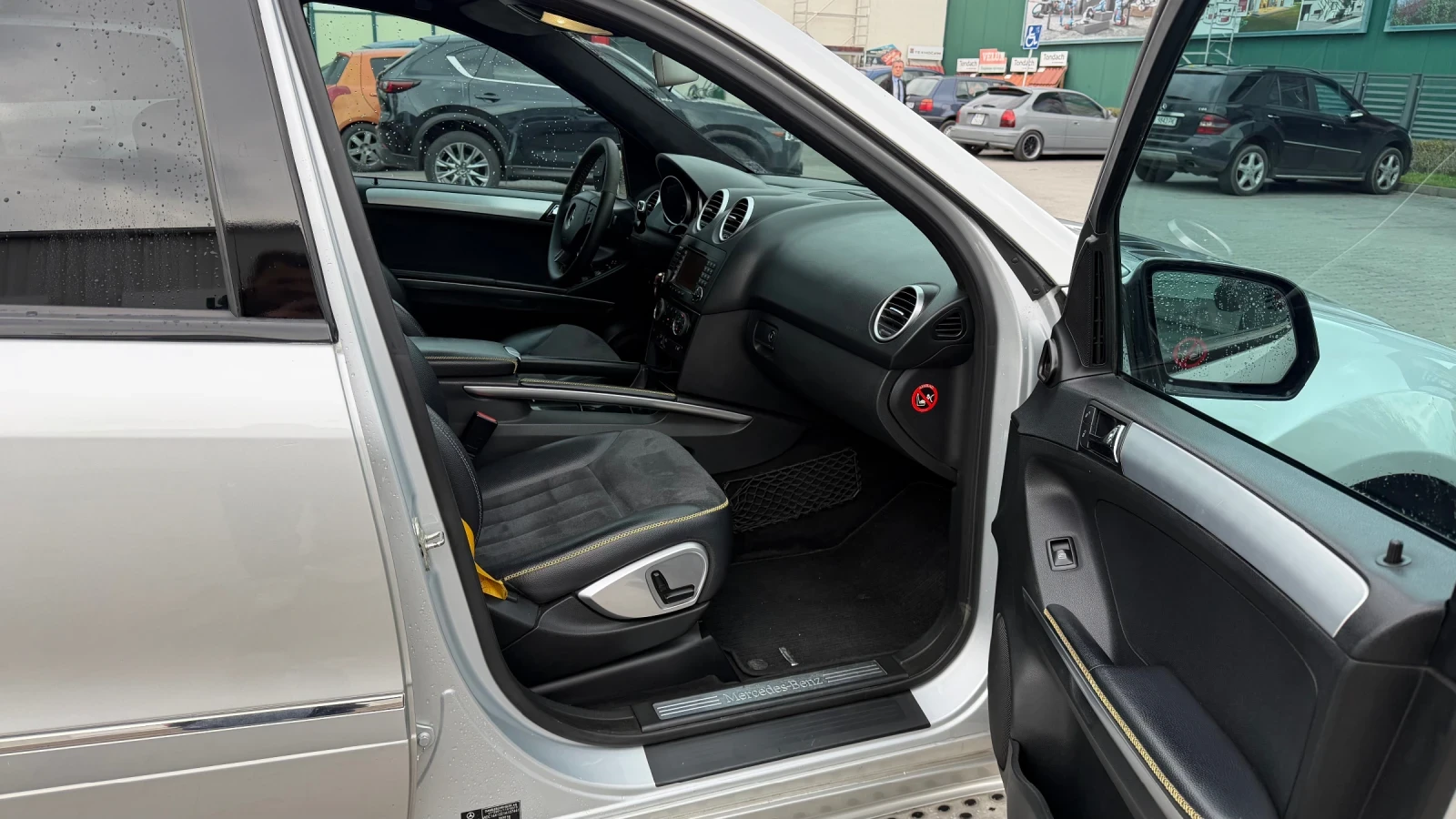 Mercedes-Benz ML 320 320, снимка 12 - Автомобили и джипове - 56741085