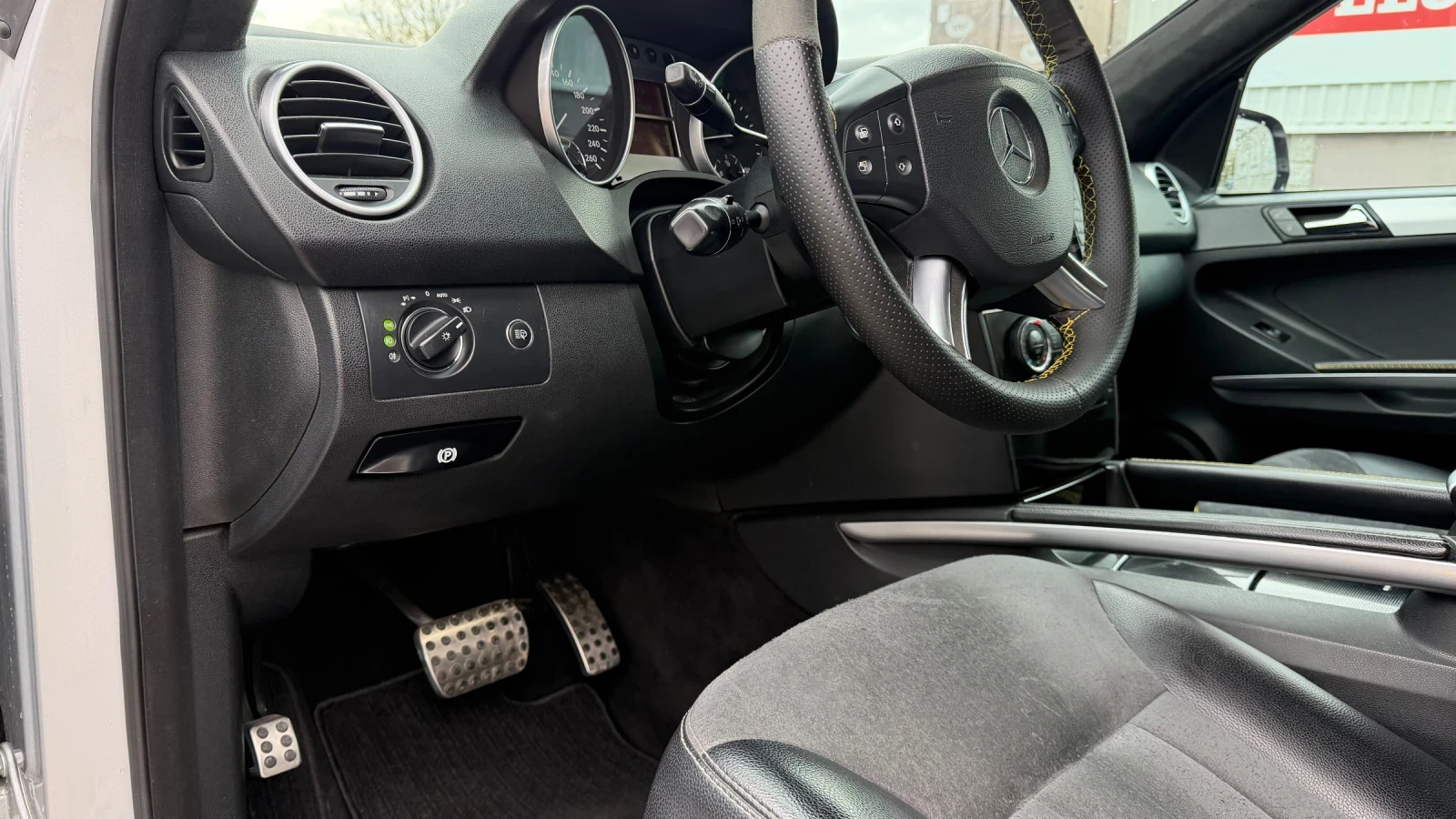 Mercedes-Benz ML 320 320, снимка 9 - Автомобили и джипове - 56741085
