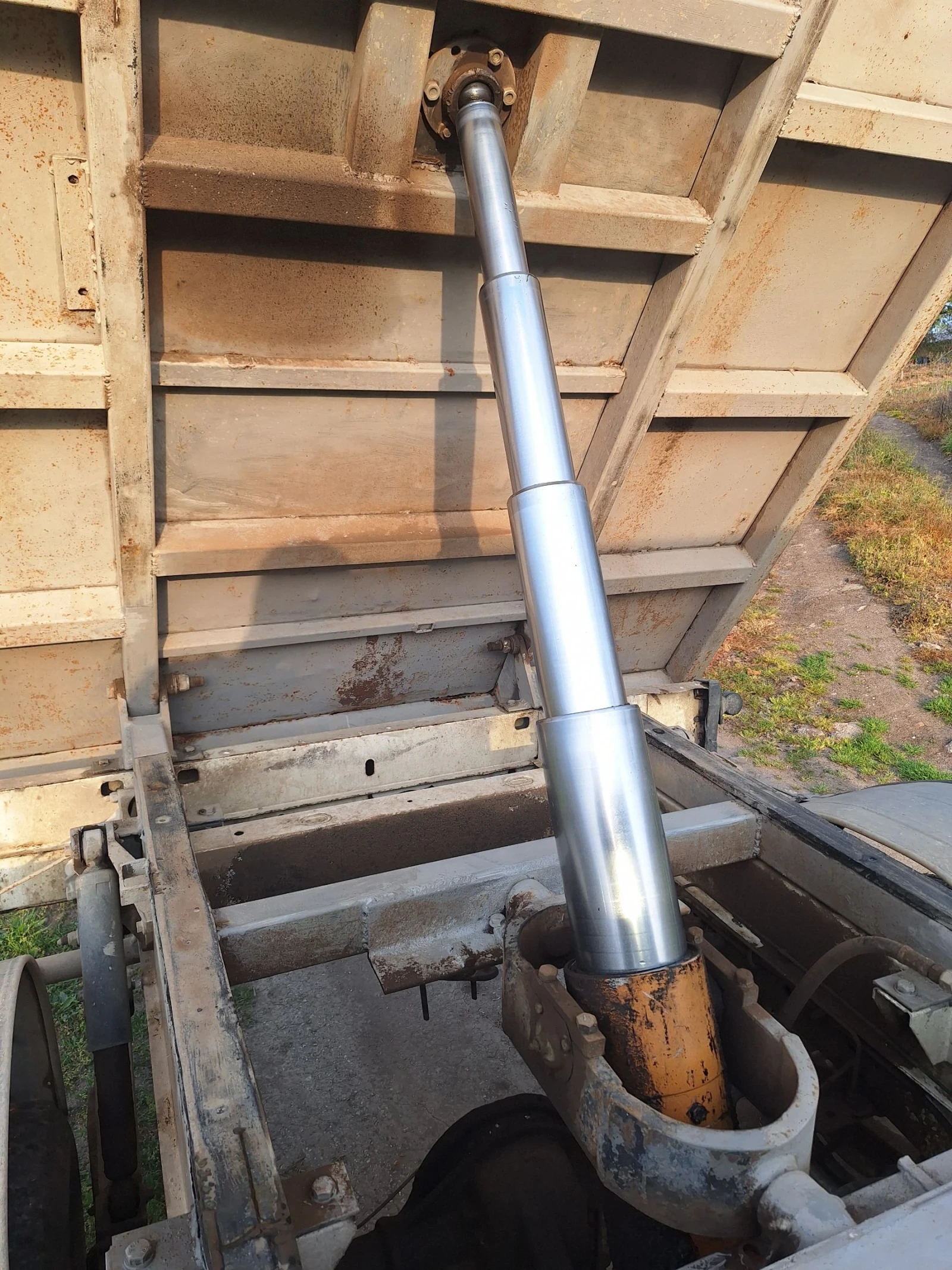 Ford Transit 2.5 D Самосвал, снимка 10 - Бусове и автобуси - 54195766