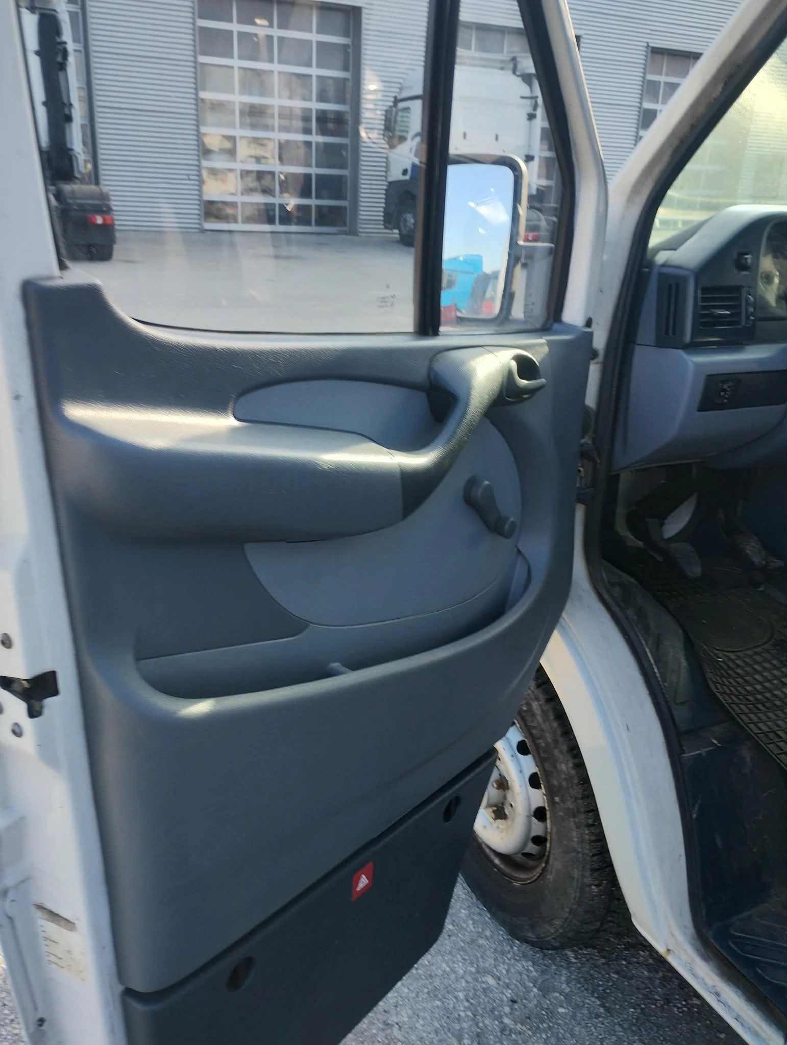 Mercedes-Benz Sprinter 310, снимка 4 - Бусове и автобуси - 56718104