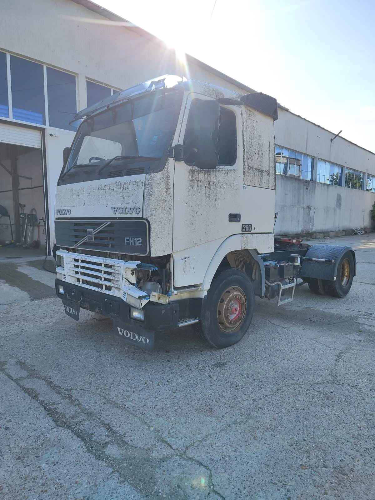 Volvo Fh 12, снимка 2 - Камиони - 55013410