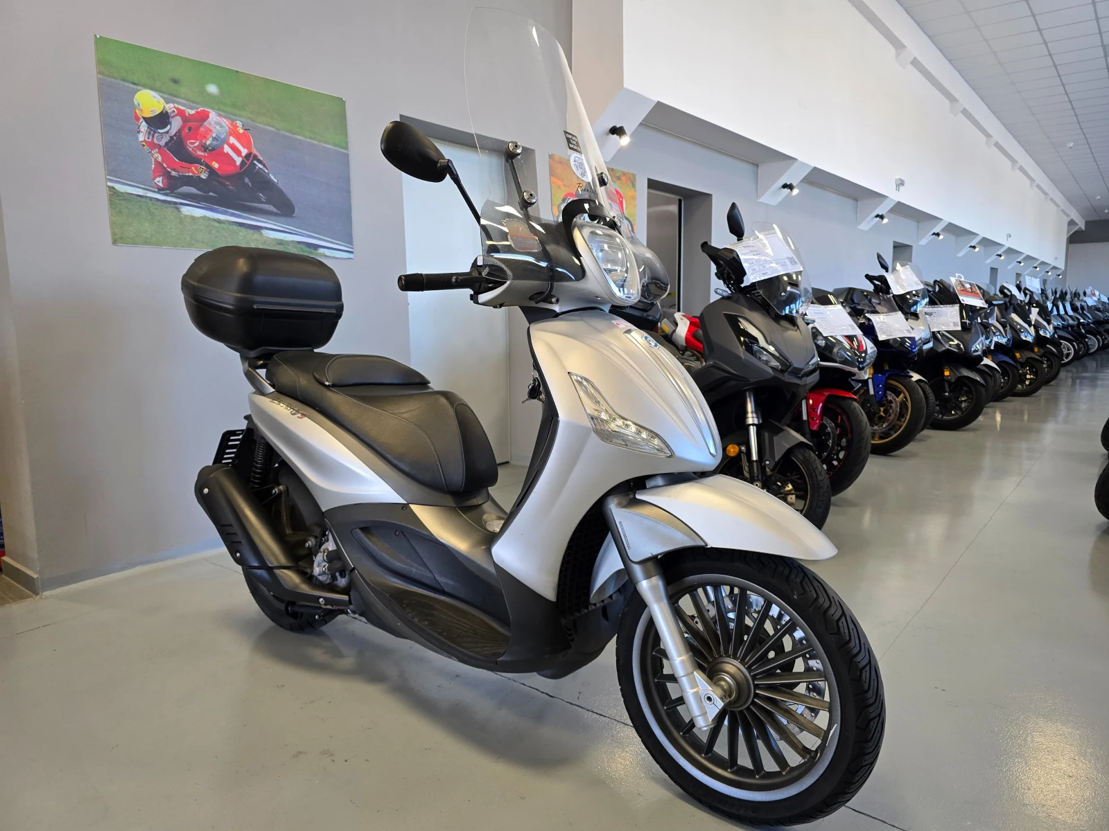 Piaggio Beverly 300ie, ABS-ASR, 25800км.