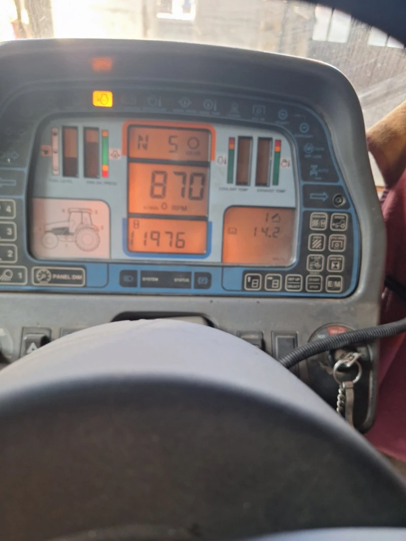 Трактор New Holland G190:G240, снимка 6 - Селскостопанска техника - 52334896