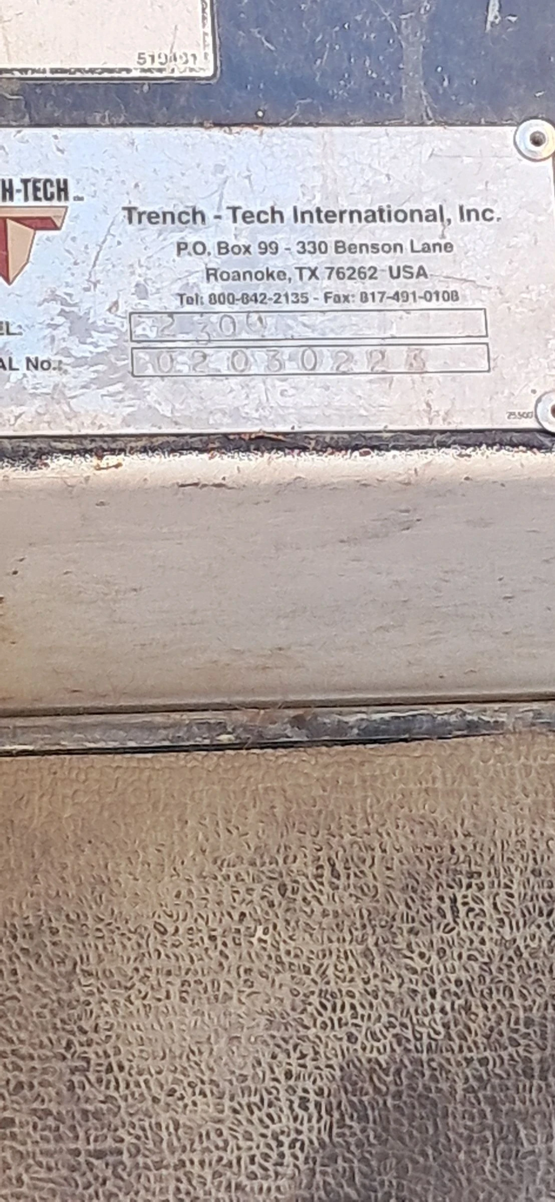  Cat Trench-Tech | Mobile.bg   11