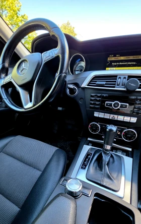 Mercedes-Benz C 220, снимка 9