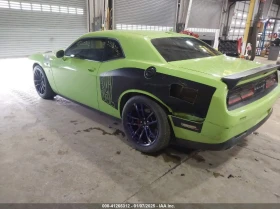 Dodge Challenger 6.4L V-8 , 485HP Rear Wheel Drive, снимка 9