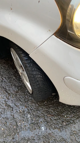 Toyota Aygo - 2500 € / 4889.57 лв. - 98002501 2