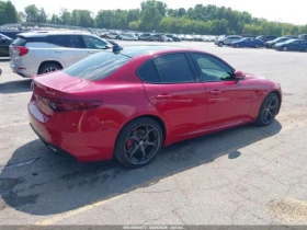 Alfa Romeo Giulia TI* SPORT* Q4* КОЖА* ПОДГРЕВ* ПАНОРАМА* КАМЕРА*  | Auto.bg — изображение 4