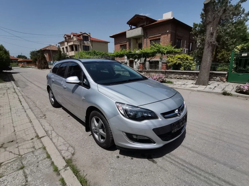 Opel Astra Active 1.7cdti 110kc face, снимка 4 - Автомобили и джипове - 47401072