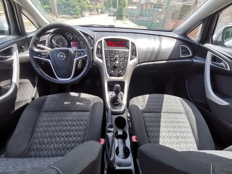 Opel Astra Active 1.7cdti 110kc face, снимка 8 - Автомобили и джипове - 47401072