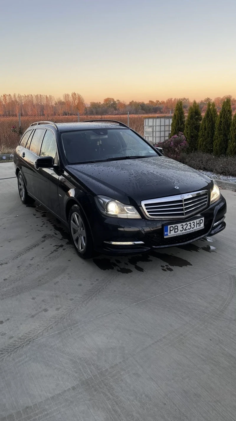 Mercedes-Benz C 220, снимка 1 - Автомобили и джипове - 48262838