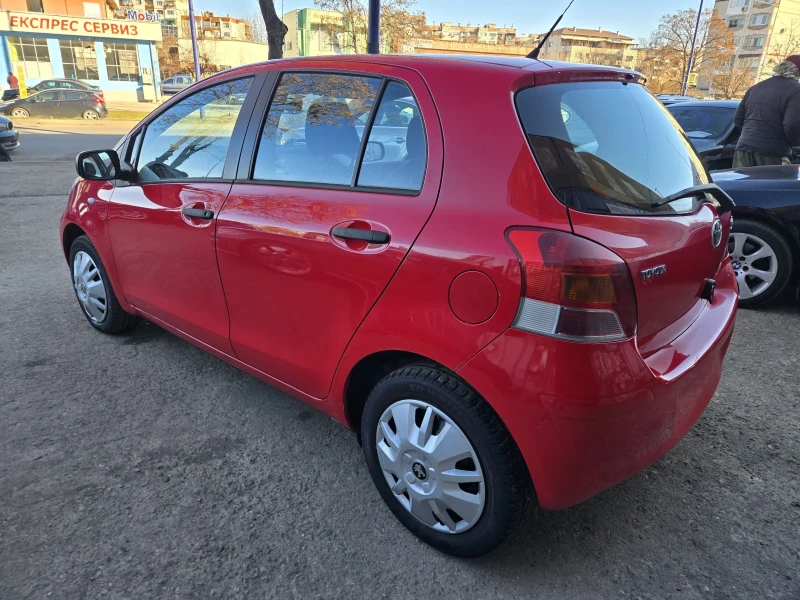 Toyota Yaris, снимка 4 - Автомобили и джипове - 48357705