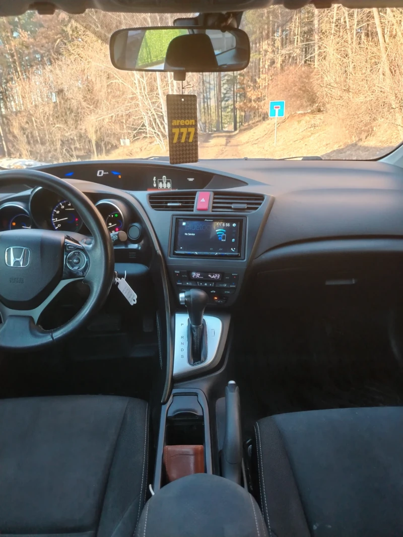 Honda Civic Tourer 1, 8 Sport , NAVI, снимка 11 - Автомобили и джипове - 48718519