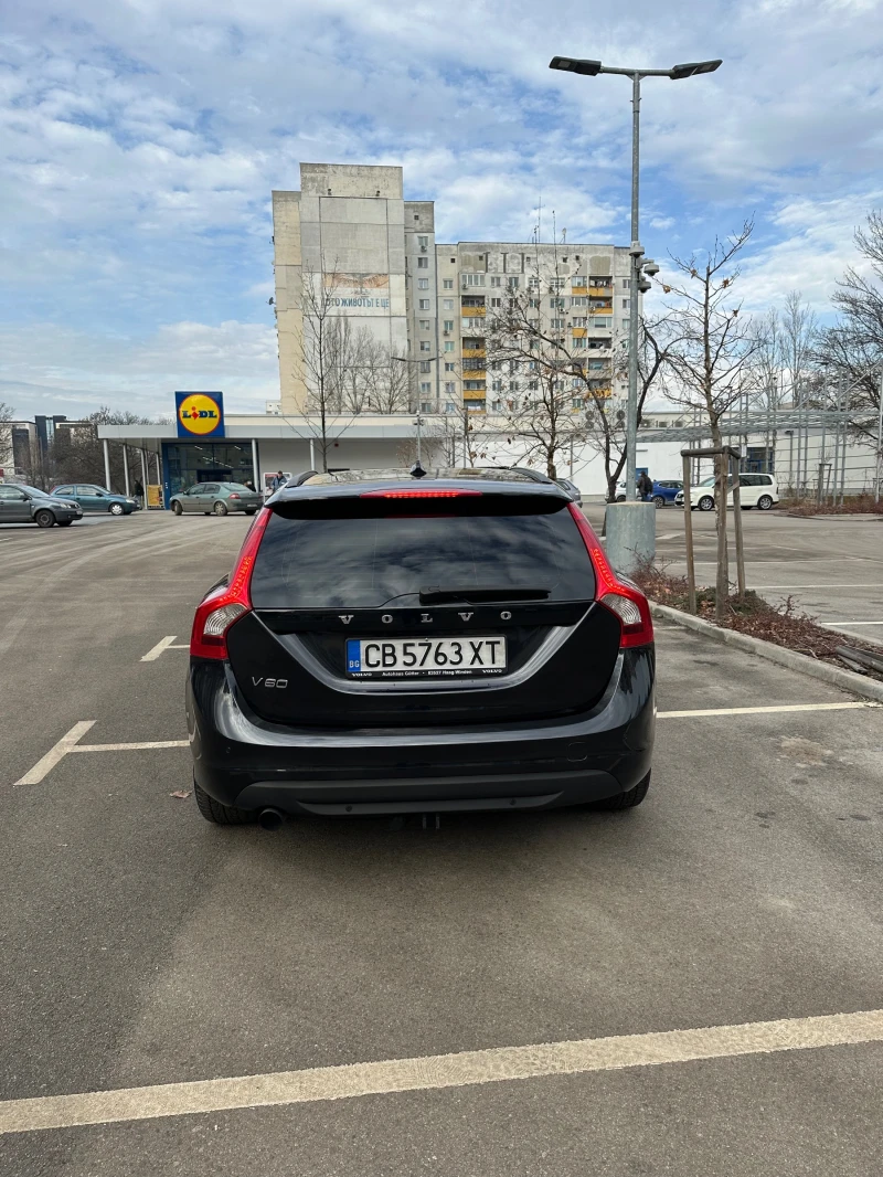 Volvo V60, снимка 6 - Автомобили и джипове - 49454793