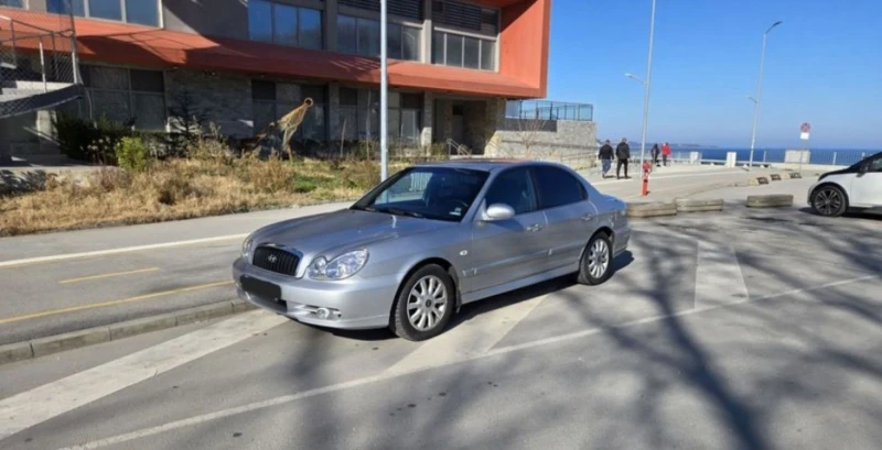 Hyundai Sonata 2.7 V6 Газ/Бензин, снимка 2 - Автомобили и джипове - 49593537