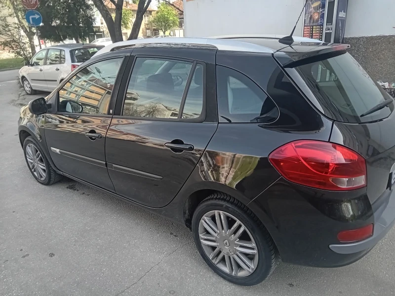 Renault Clio, снимка 5 - Автомобили и джипове - 52556403