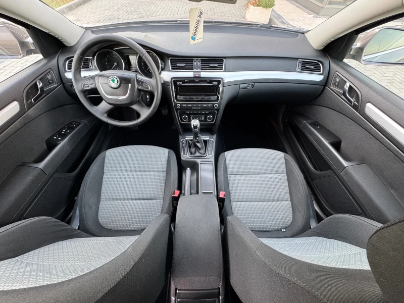 Skoda Superb 2.0 TDI / ELEGANCE / PARKTRONIC , снимка 9 - Автомобили и джипове - 51119438