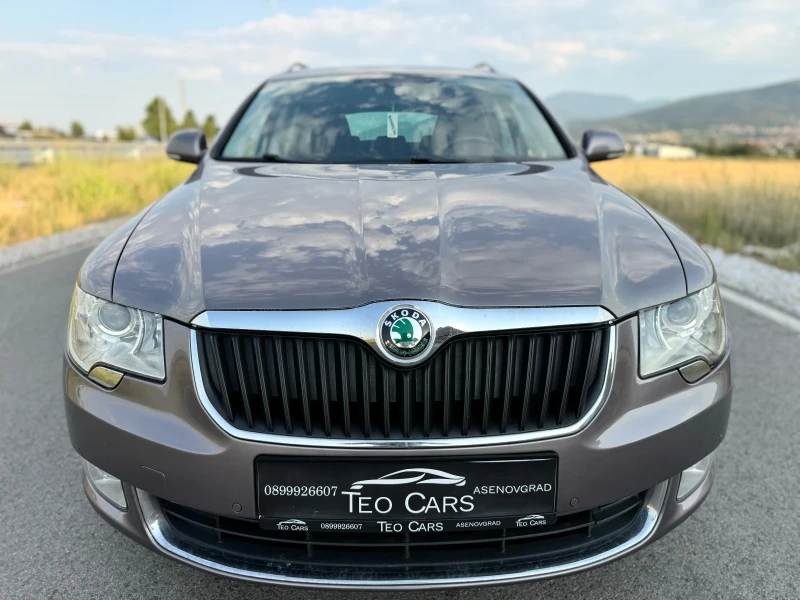 Skoda Superb 2.0 TDI / ELEGANCE / PARKTRONIC , снимка 2 - Автомобили и джипове - 51119438