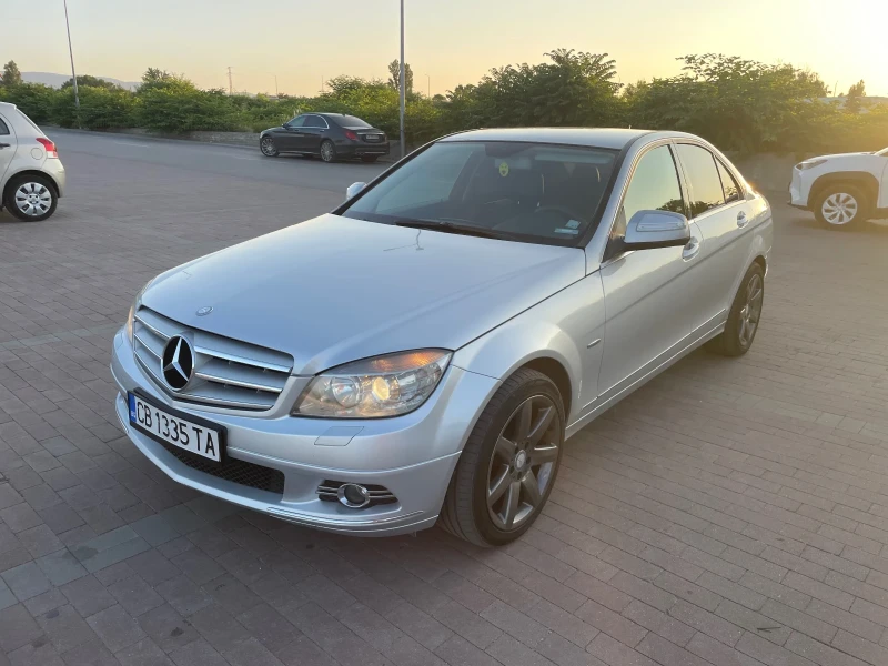 Mercedes-Benz C 220 РЕГИСТРИРАН, снимка 2 - Автомобили и джипове - 52799104