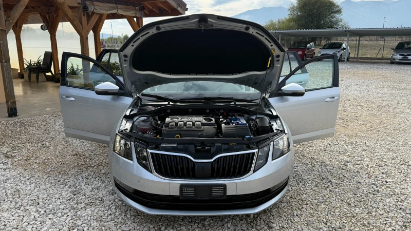 Skoda Octavia 1.6TDI/116к.с./EURO 6B/NAVI/LED/ВНОС ОТ ИТАЛИЯ, снимка 8 - Автомобили и джипове - 52143460