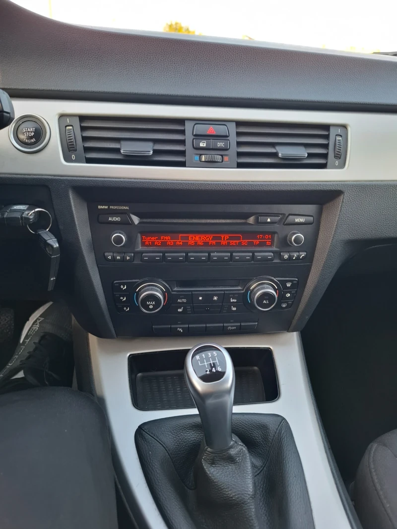 BMW 320, снимка 7 - Автомобили и джипове - 52532125