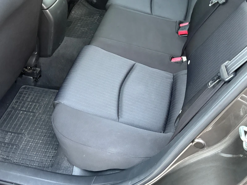 Mazda 3, снимка 9 - Автомобили и джипове - 52539103