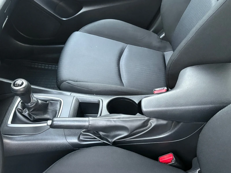 Mazda 3, снимка 4 - Автомобили и джипове - 52539103