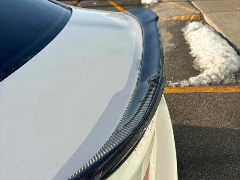 BMW 335 * 335i xDrive * CARFAX * БЕЗ ПЪРВОНАЧАЛНА ВНОСКА, снимка 12 - Автомобили и джипове - 53048053