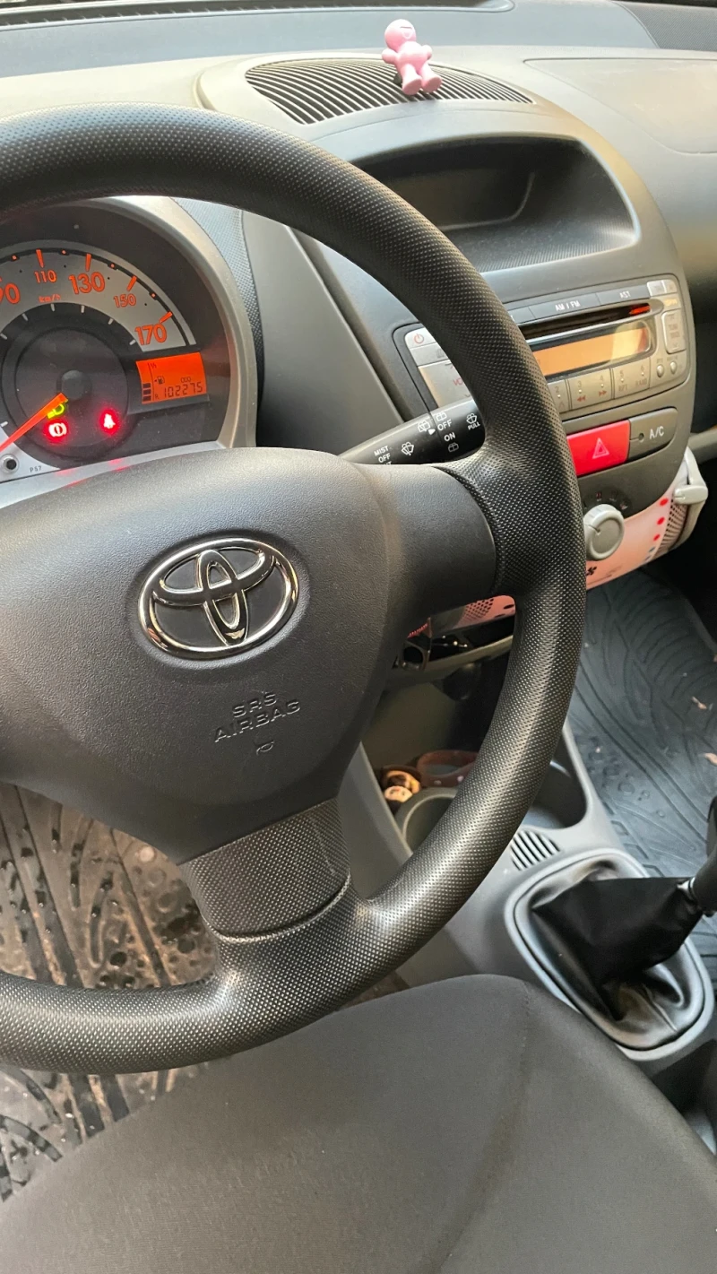 Toyota Aygo, снимка 6 - Автомобили и джипове - 53248511