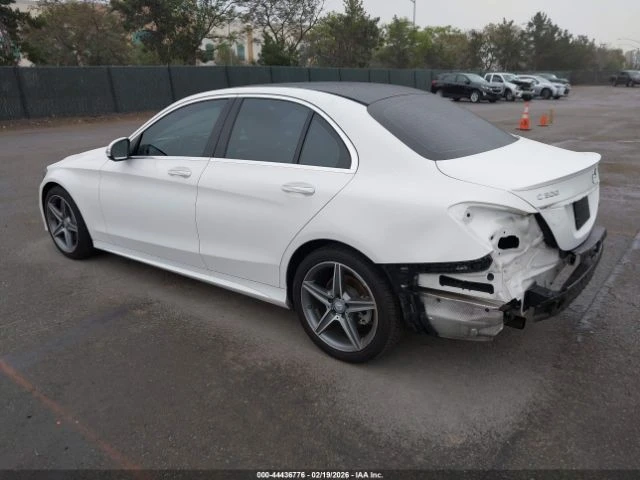 Mercedes-Benz C 300 * ПАНОРАМА* KEYLESS* КОЖА* ПОДГРЕВ* КАМЕРА, снимка 7 - Автомобили и джипове - 53938312