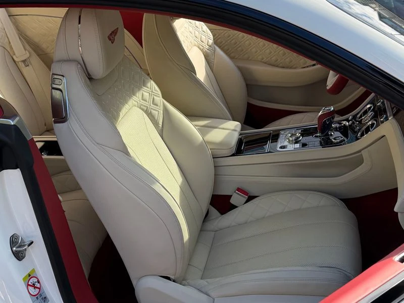 Bentley Continental 4.0 CVD Automatic, снимка 12 - Автомобили и джипове - 55967617