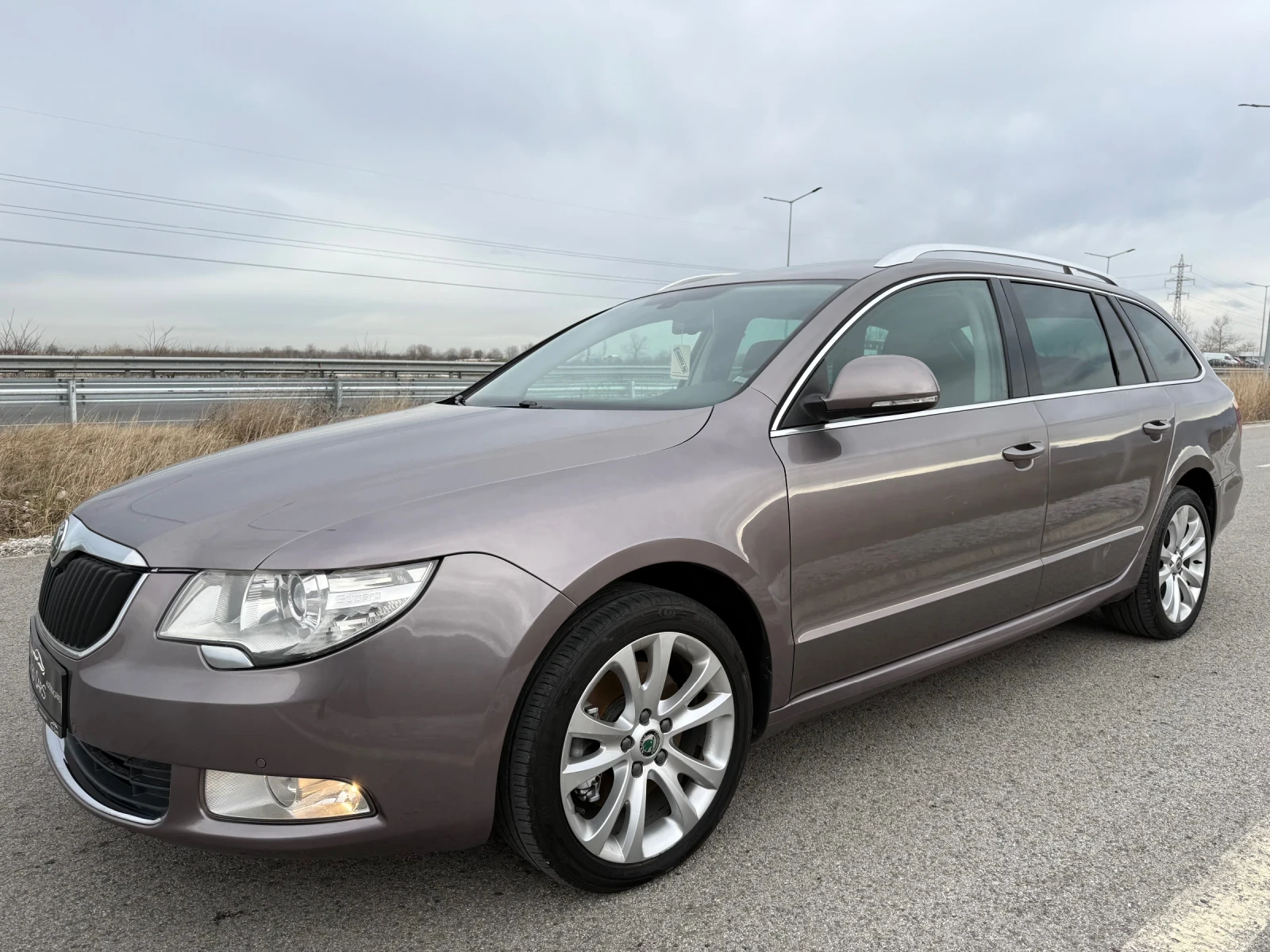 Skoda Superb 2.0 TDI / ELEGANCE / PARKTRONIC / TEMPOMAT, снимка 1
