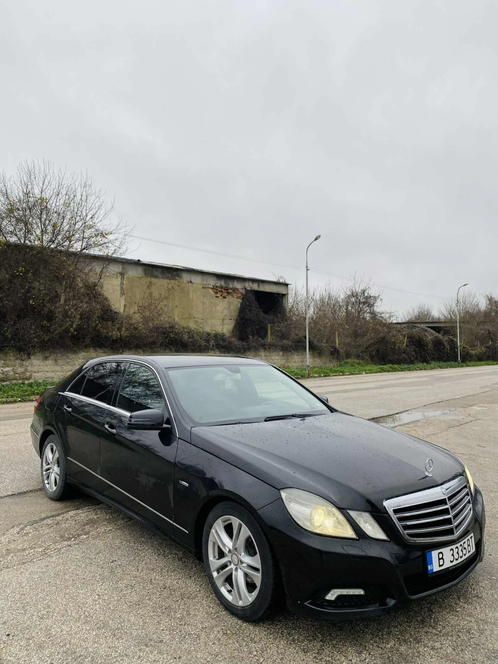 Mercedes-Benz E 220, снимка 1