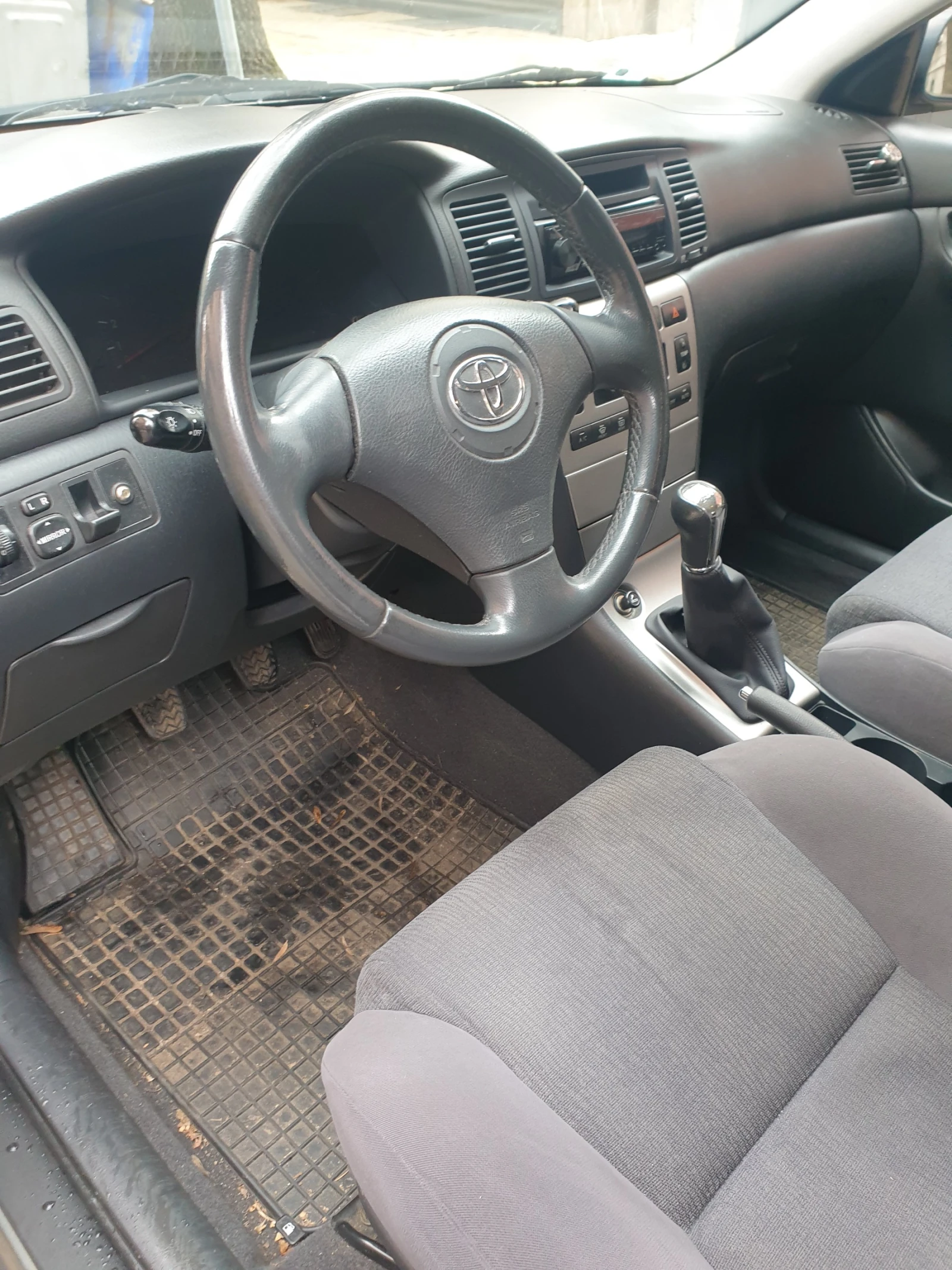 Toyota Corolla  - изображение 9