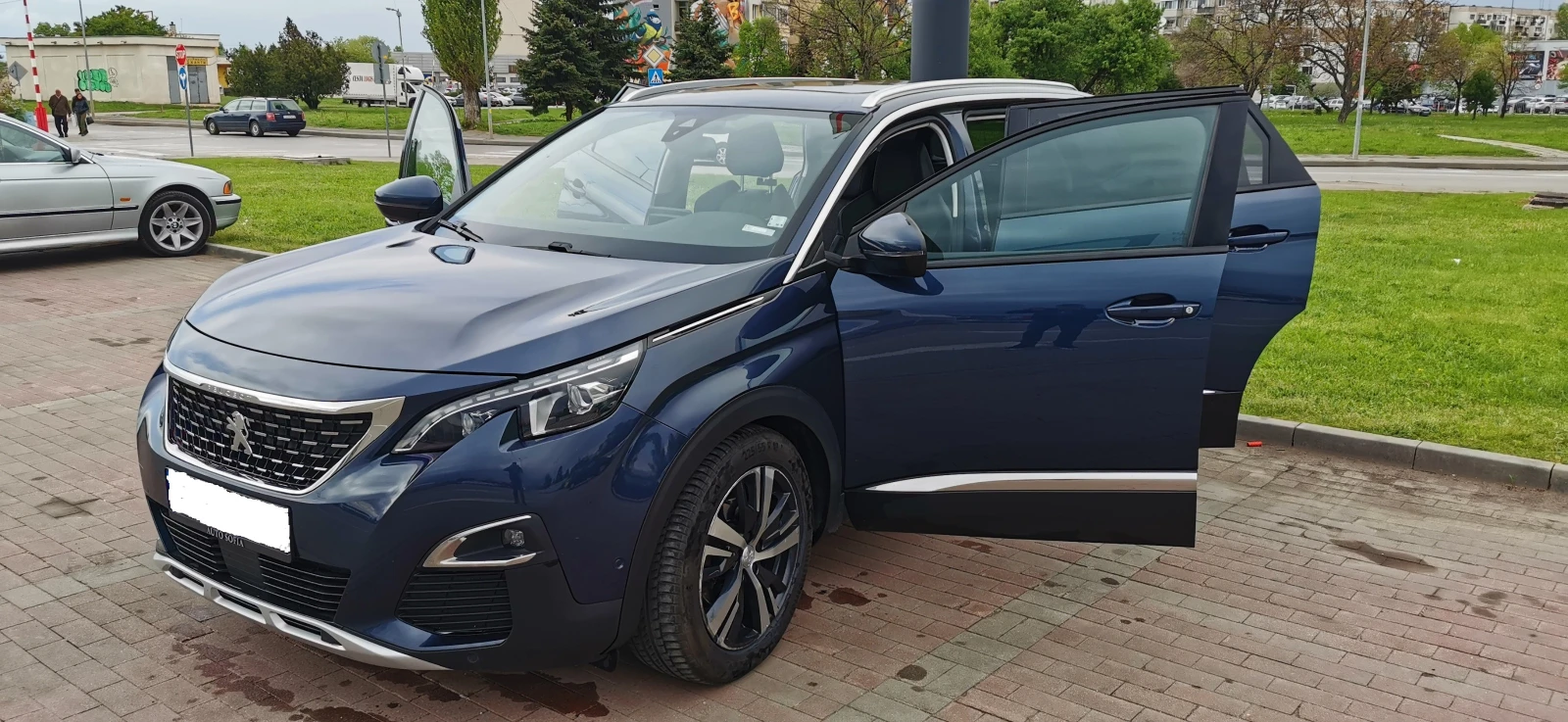 Peugeot 5008 2.0 HDI 177 к.с. ЕАТ8 Allure - изображение 4