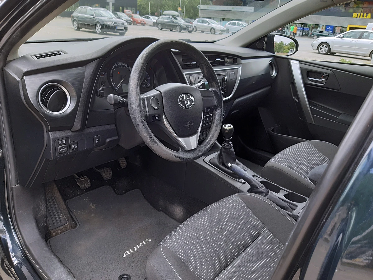 Toyota Auris 1.3 VVT-i* 99 kc* 2015г* EURO 5B - изображение 10
