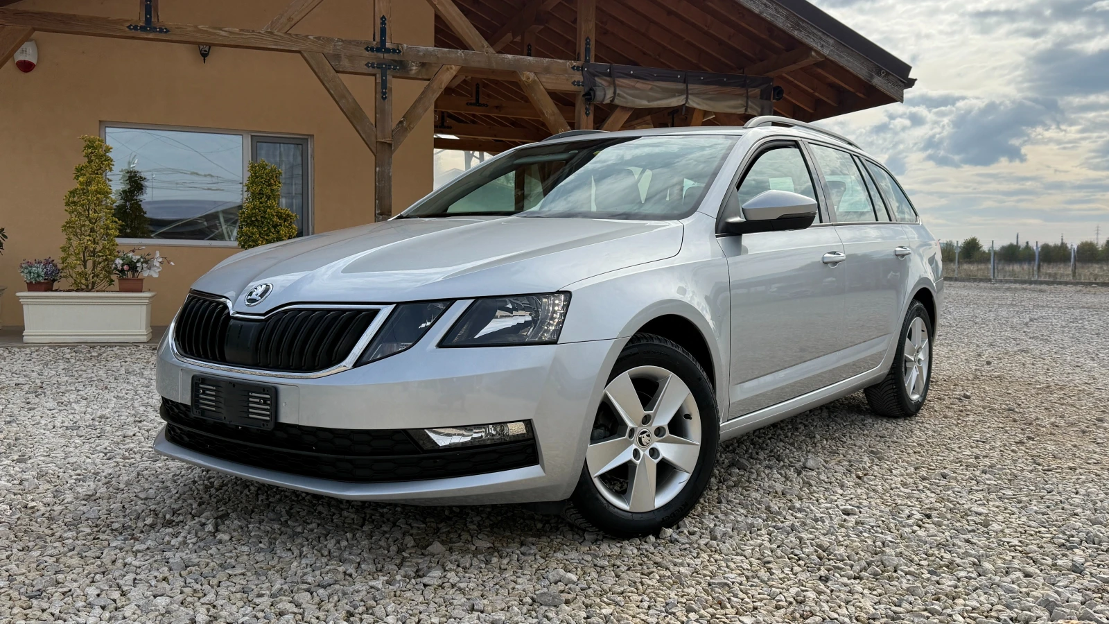 Skoda Octavia 1.6TDI-116ps-EURO 6B-NAVI-LED-НОВ ВНОС ОТ ИТАЛИЯ - изображение 3