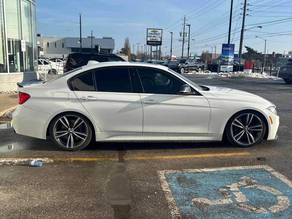 BMW 335 * 335i xDrive * CARFAX * ��� ������������ ������ | Mobile.bg � ����������� 3