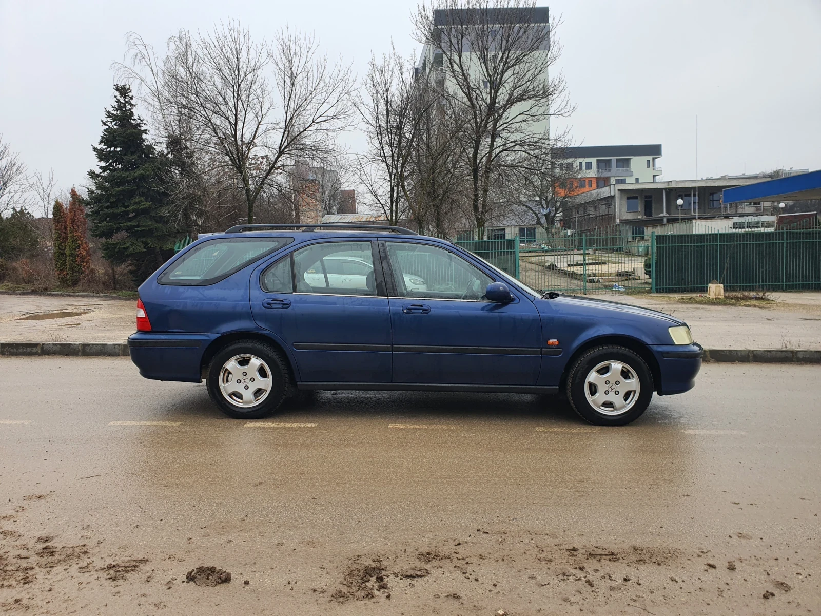 Honda Civic 1.4i+ ГАЗ - изображение 2