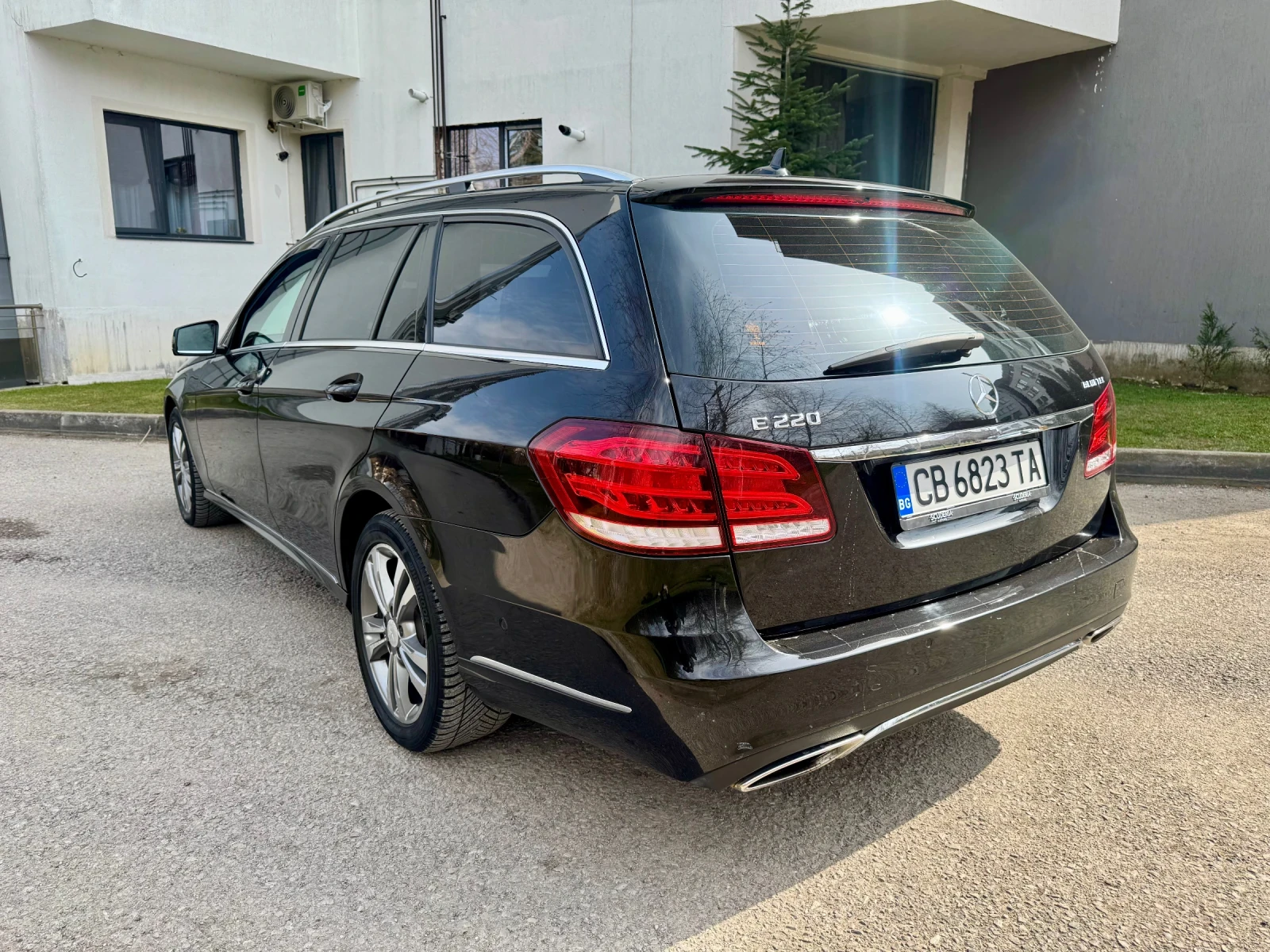 Mercedes-Benz E 220 4-MATIC FACELIFT | Mobile.bg � ����������� 5