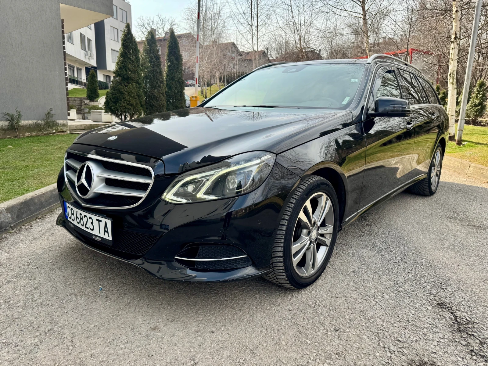 Mercedes-Benz E 220 4-MATIC FACELIFT | Mobile.bg � ����������� 3