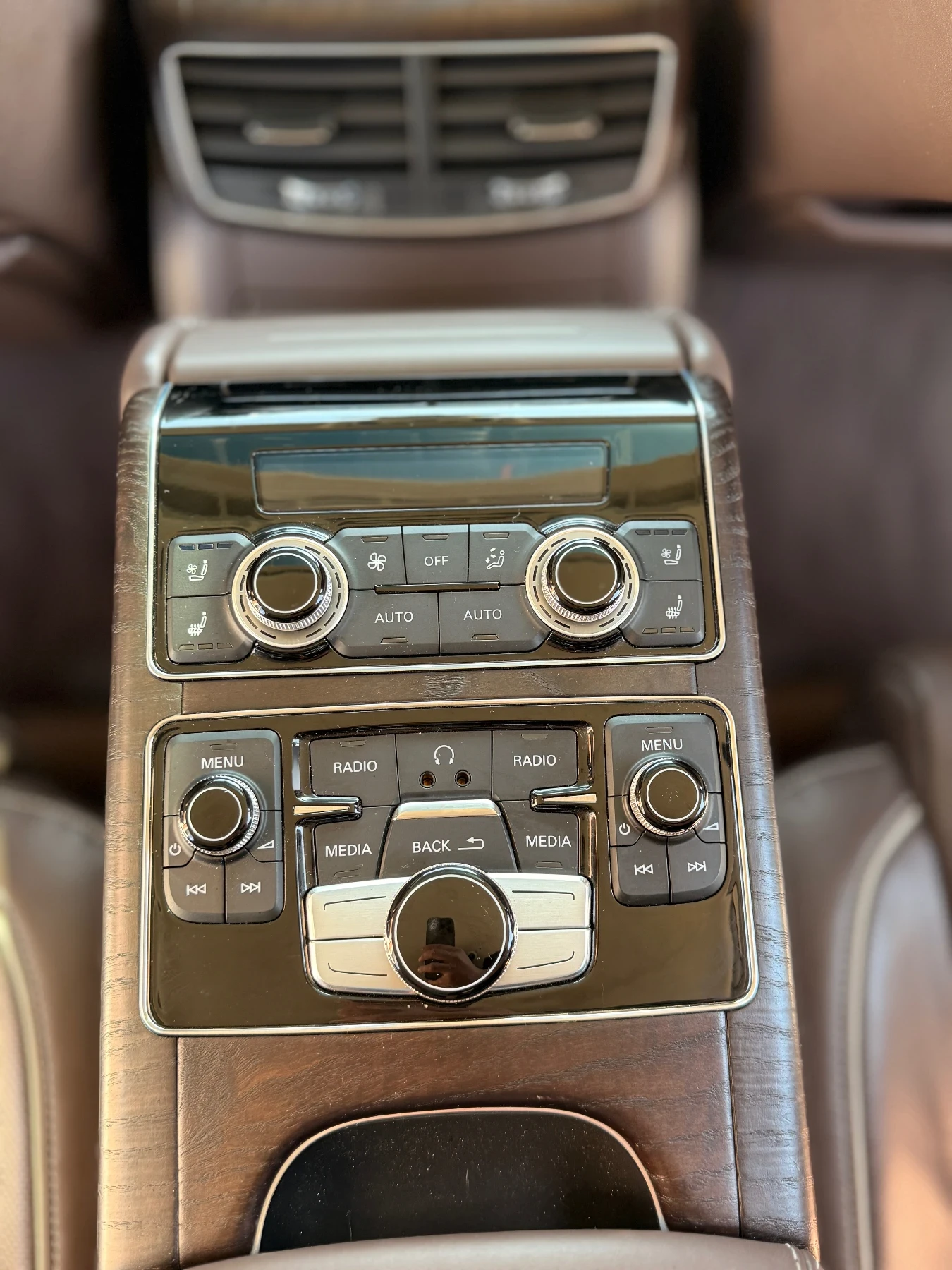 Audi A8 3.0 TDI, снимка 10 - Автомобили и джипове - 54229549