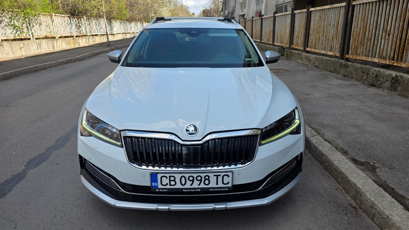 Skoda Superb Scout, снимка 3 - Автомобили и джипове - 54260264